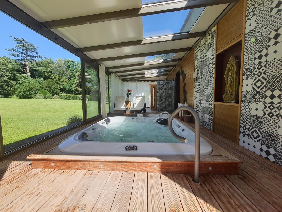 Les Mazeraies Maison D'Hotes Avec Spa Savonnieres Экстерьер фото