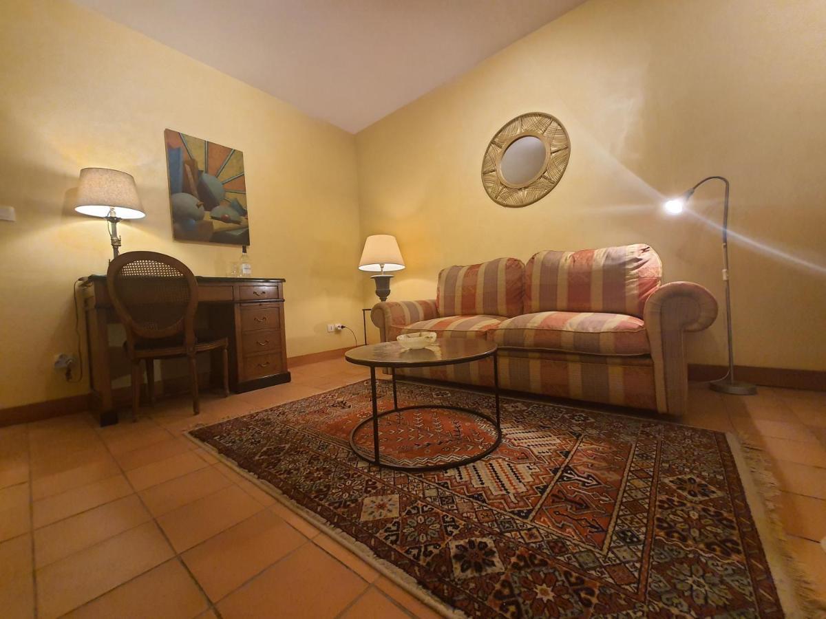 Les Mazeraies Maison D'Hotes Avec Spa Savonnieres Экстерьер фото