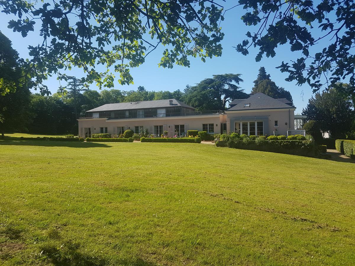 Les Mazeraies Maison D'Hotes Avec Spa Savonnieres Экстерьер фото
