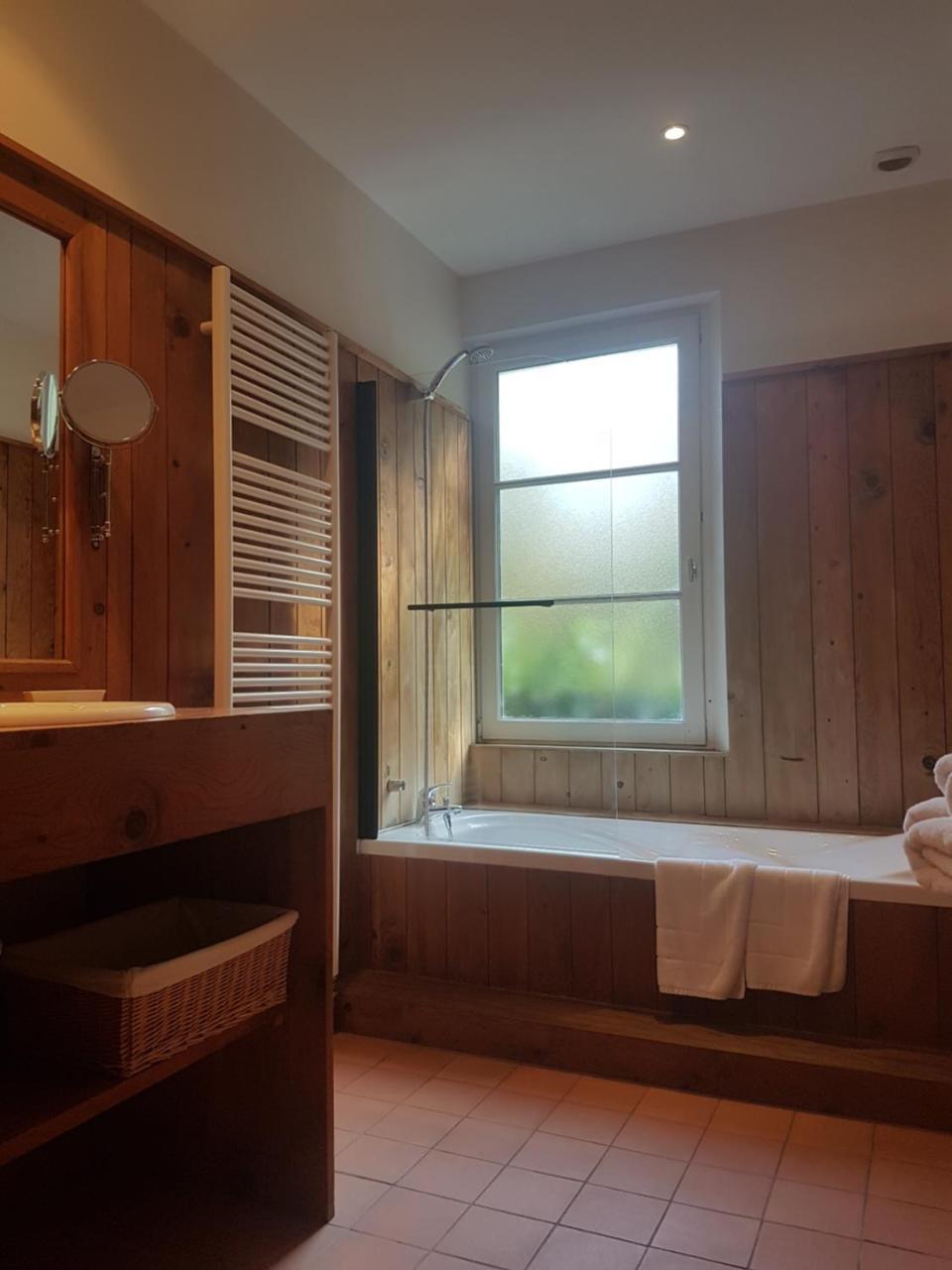 Les Mazeraies Maison D'Hotes Avec Spa Savonnieres Экстерьер фото